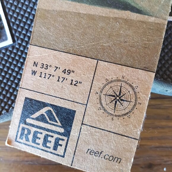 Reef men’s Flip Flops Blue Plaid Thong Sandals size 8 NWT  Beach Casual - Picture 6 of 7